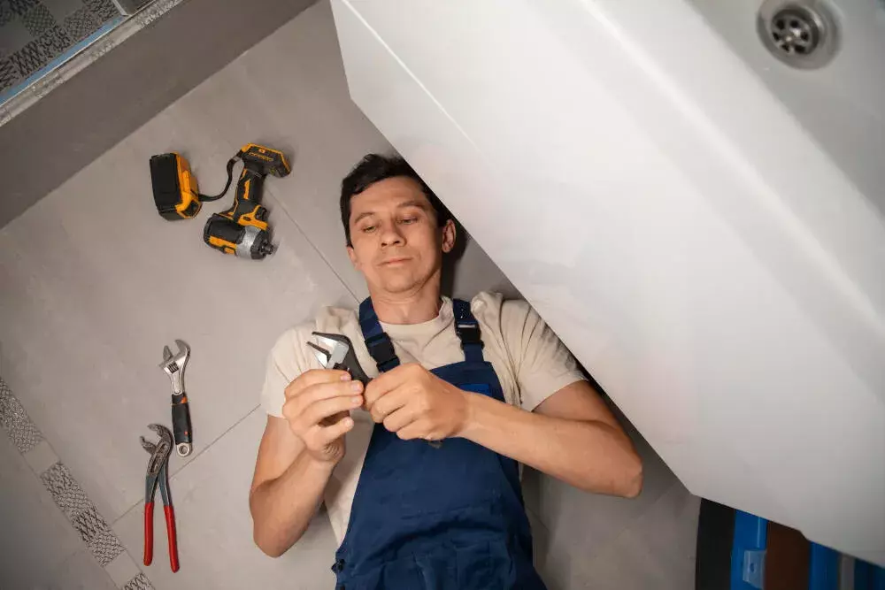 Desentupimento em condomínios: soluções rápidas para problemas complexos